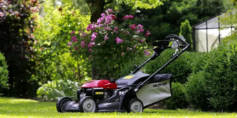 best push mower under 400